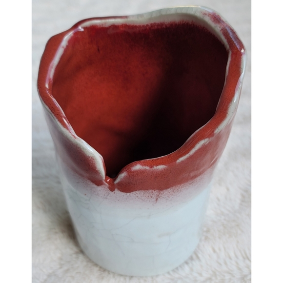 Red and white handmade pottery piece - Picture 2 of 16